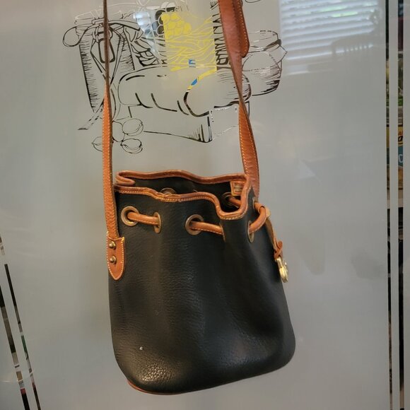Vintage Mni Dooney & Bourke All-Weather Leather Drawstring Bucket Bag - Picture 7 of 16